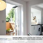 Candler - 3 Bedroom Townhouse With Parking - Patio Area & Seating Prázdninový dům Scarborough