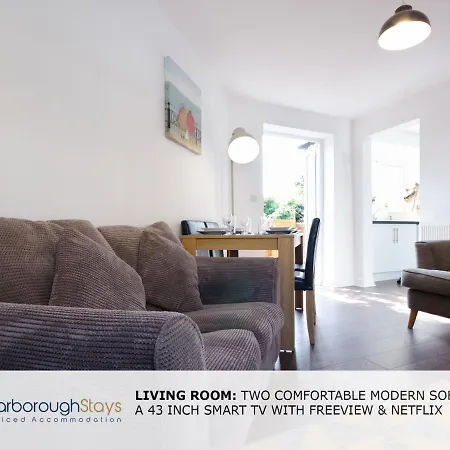 Candler - 3 Bedroom Townhouse With Parking - Patio Area & Seating Vakantiehuis