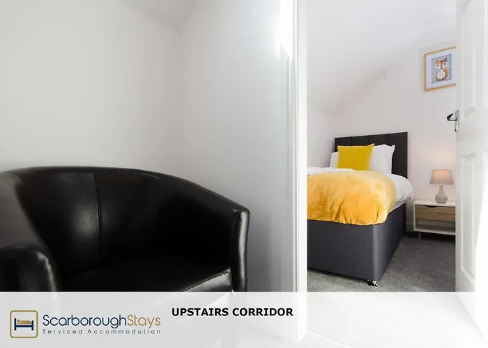 Candler - 3 Bedroom Townhouse With Parking - Patio Area & Seating *