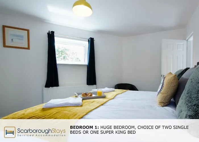 Semesterbostad Candler - 3 Bedroom Townhouse With Parking - Patio Area & Seating